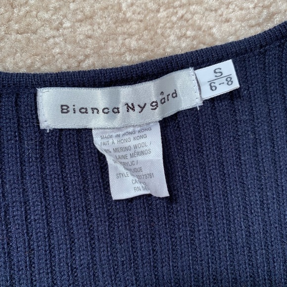 Zip-Up Plaid Sweater Vest - Picture 3 of 7